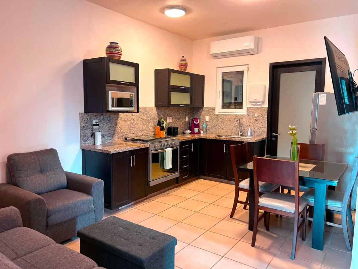 Cardenas Suites Puerto Vallarta Exteriör bild