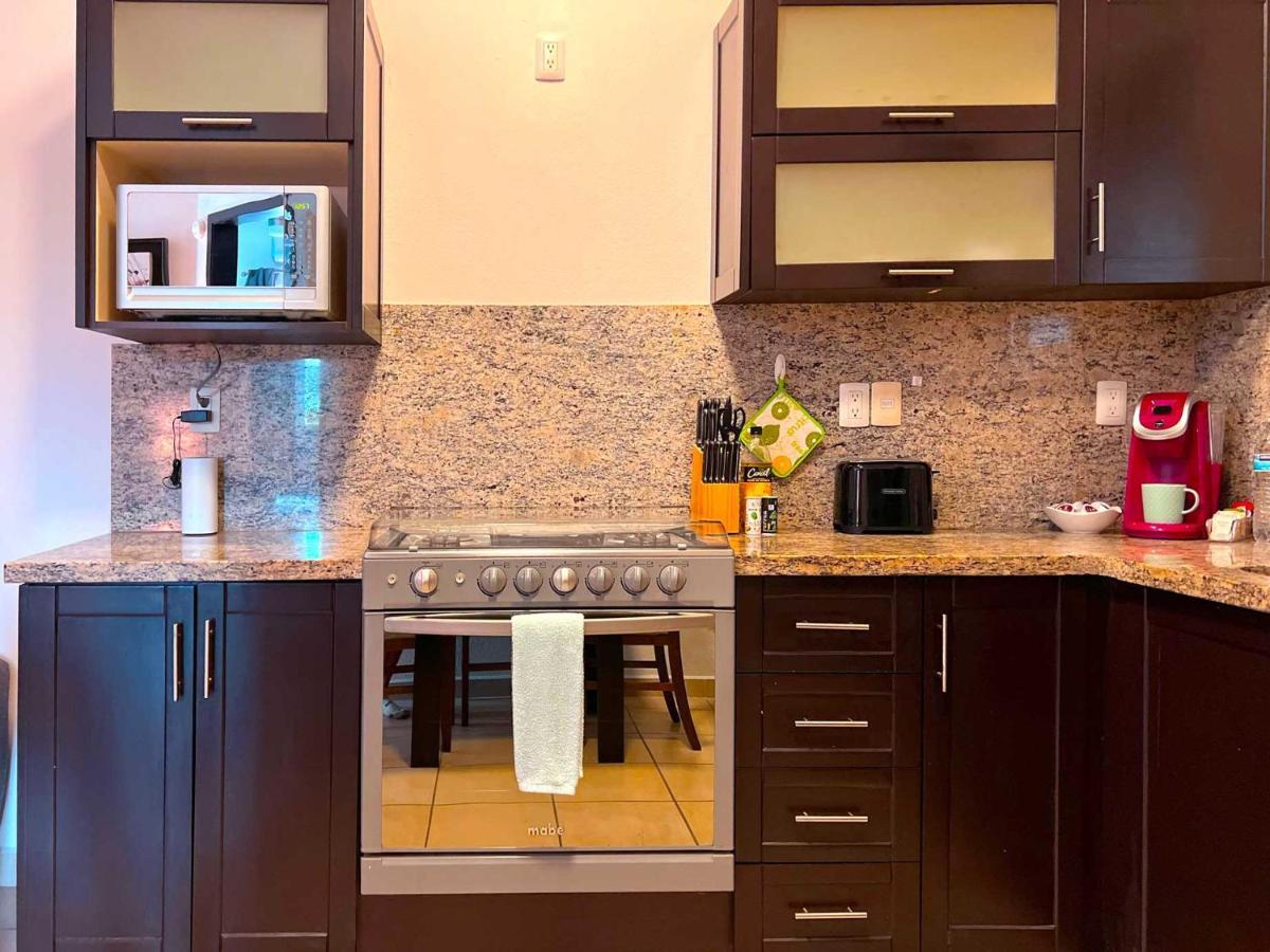 Cardenas Suites Puerto Vallarta Exteriör bild